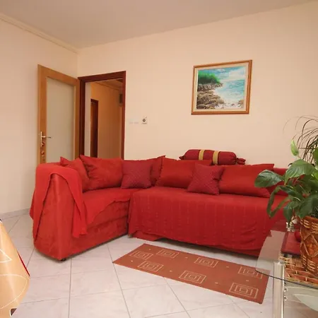 With A Parking Space - 7340