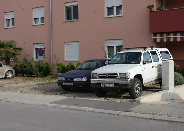 With A Parking Space - 7340 Pula