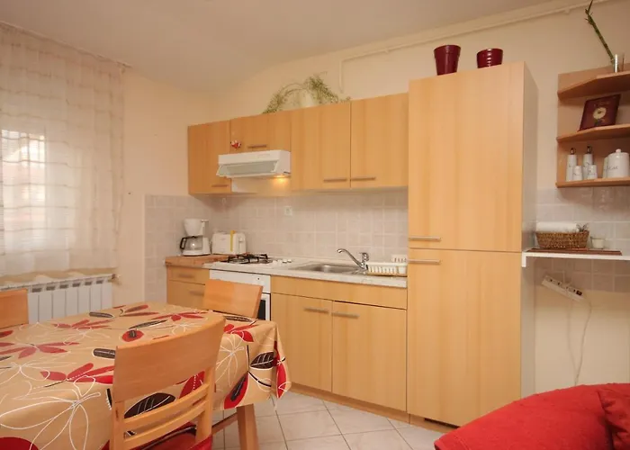 With A Parking Space - 7340