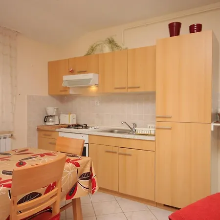 With A Parking Space - 7340