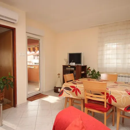 With A Parking Space - 7340 * Pula