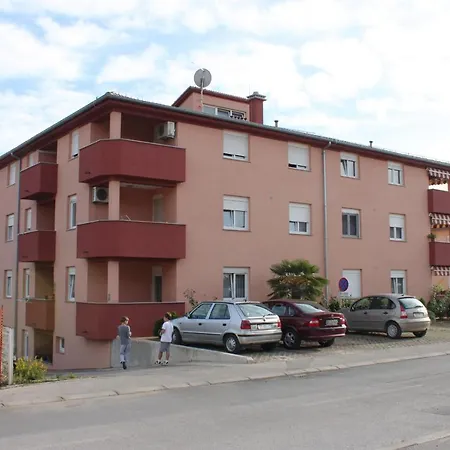 With A Parking Space - 7340 Apartmán *