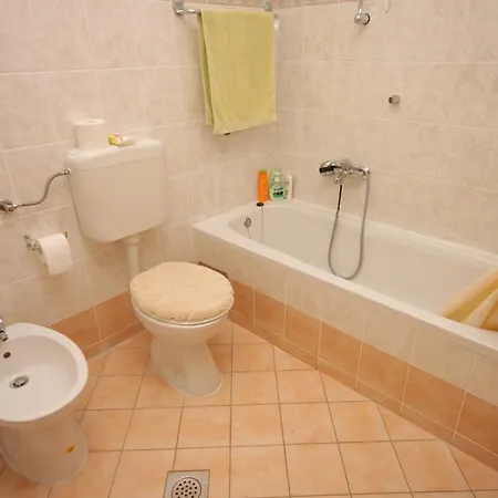 Apartmán With A Parking Space - 7340