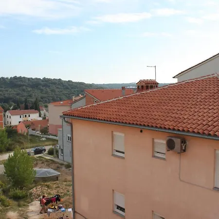 With A Parking Space - 7340 Apartmán