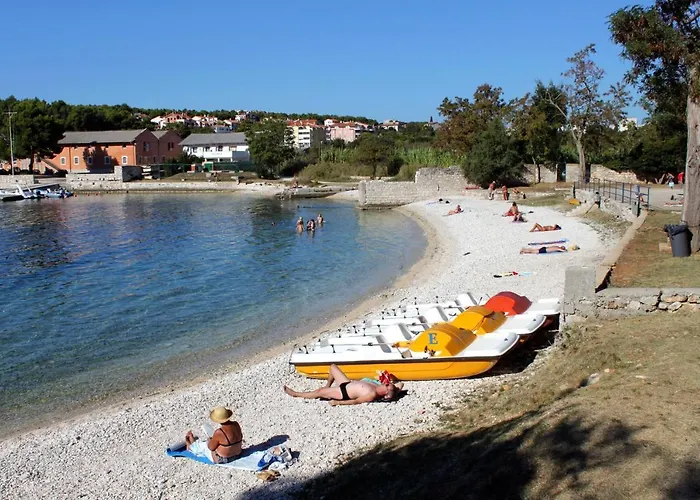 Apartment With A Parking Space - 7340 Pula